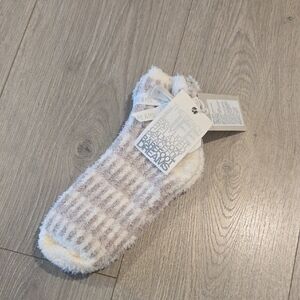 NWT- Barefoot Dreams Cozychic Stripe GEO Tennis Socks